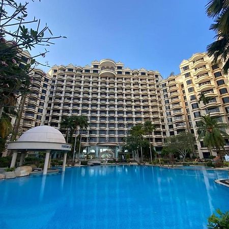 Riviera Bay Resort Condominium Kampong Lereh Eksteriør billede