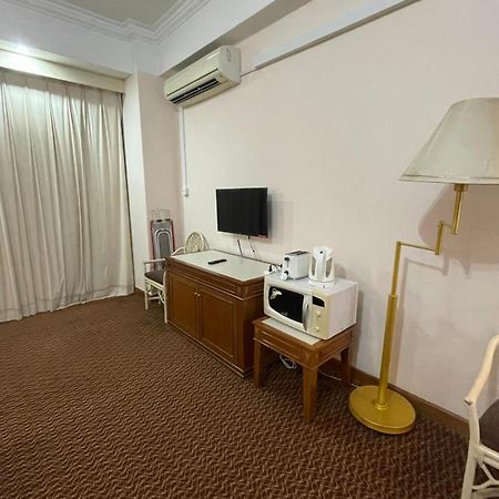 Riviera Bay Resort Condominium Kampong Lereh Eksteriør billede